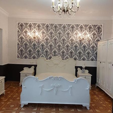 Дом 8 Apartment Tbilisi Ngoại thất bức ảnh