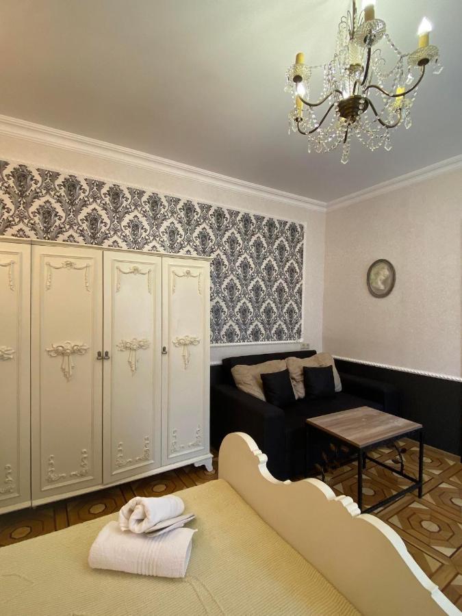 Дом 8 Apartment Tbilisi Ngoại thất bức ảnh