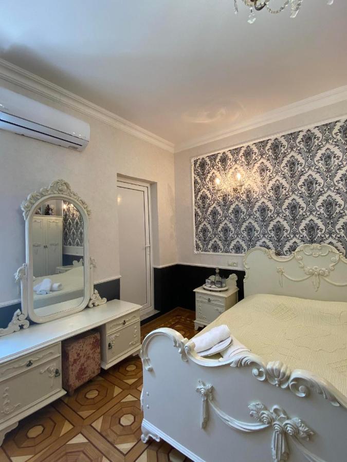 Дом 8 Apartment Tbilisi Ngoại thất bức ảnh