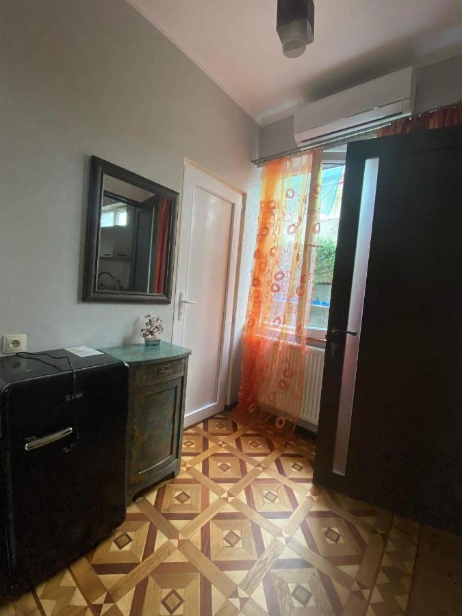 Дом 8 Apartment Tbilisi Ngoại thất bức ảnh